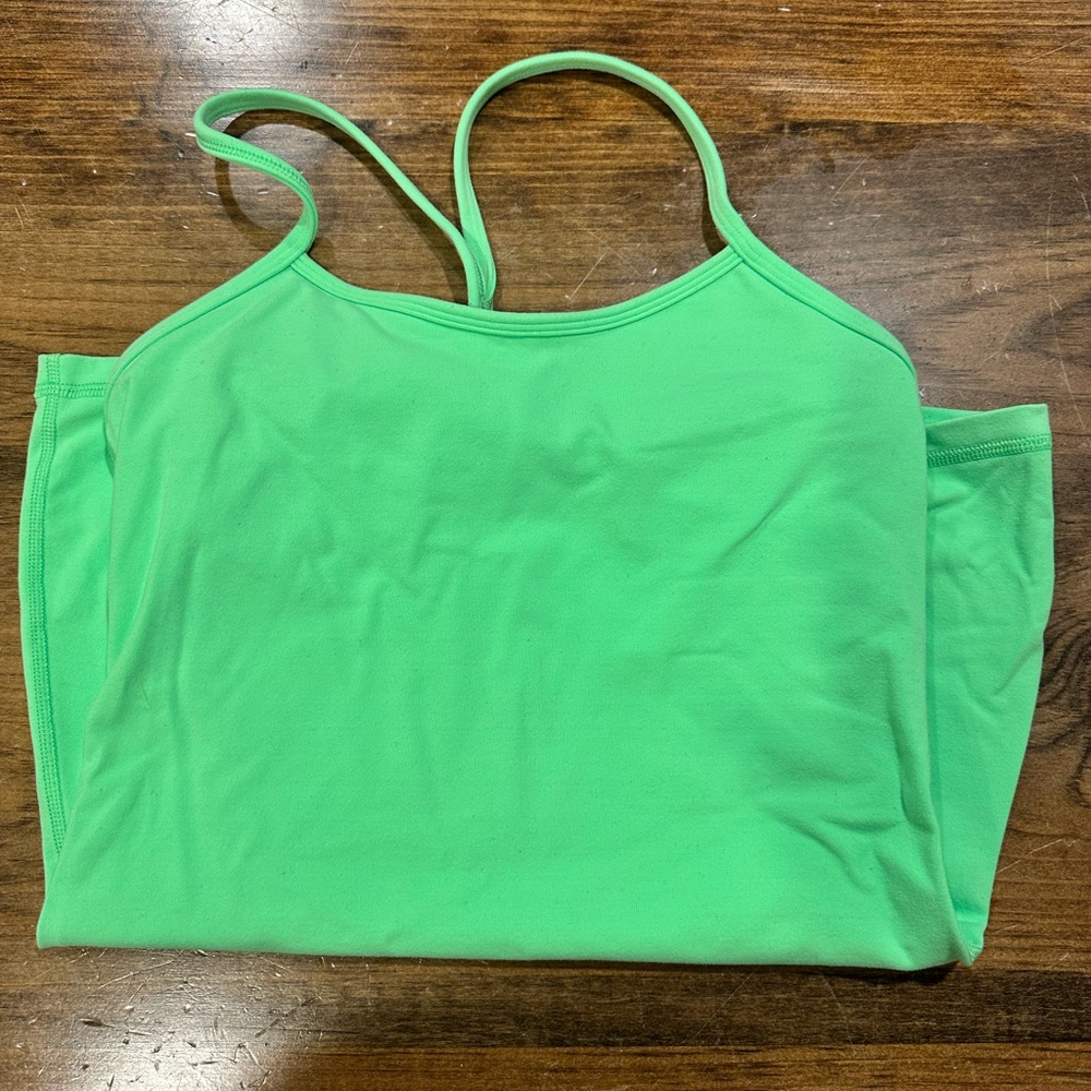 Lululemon Power Y Tank. Size 4. Smoke free home.